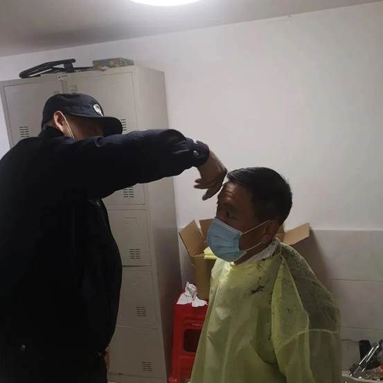 clip_image026.jpg clip_image026.jpg