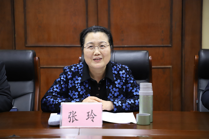 5张玲院长_副本.jpg